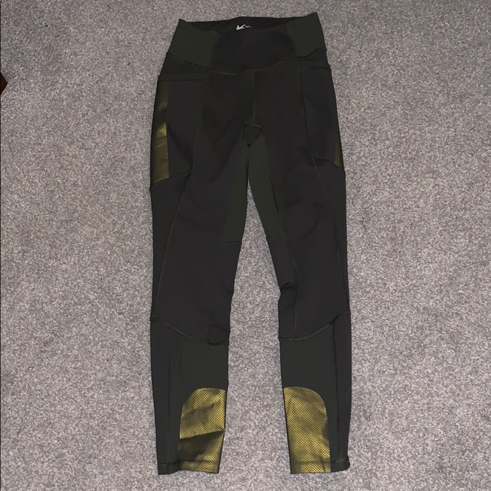REI leggings